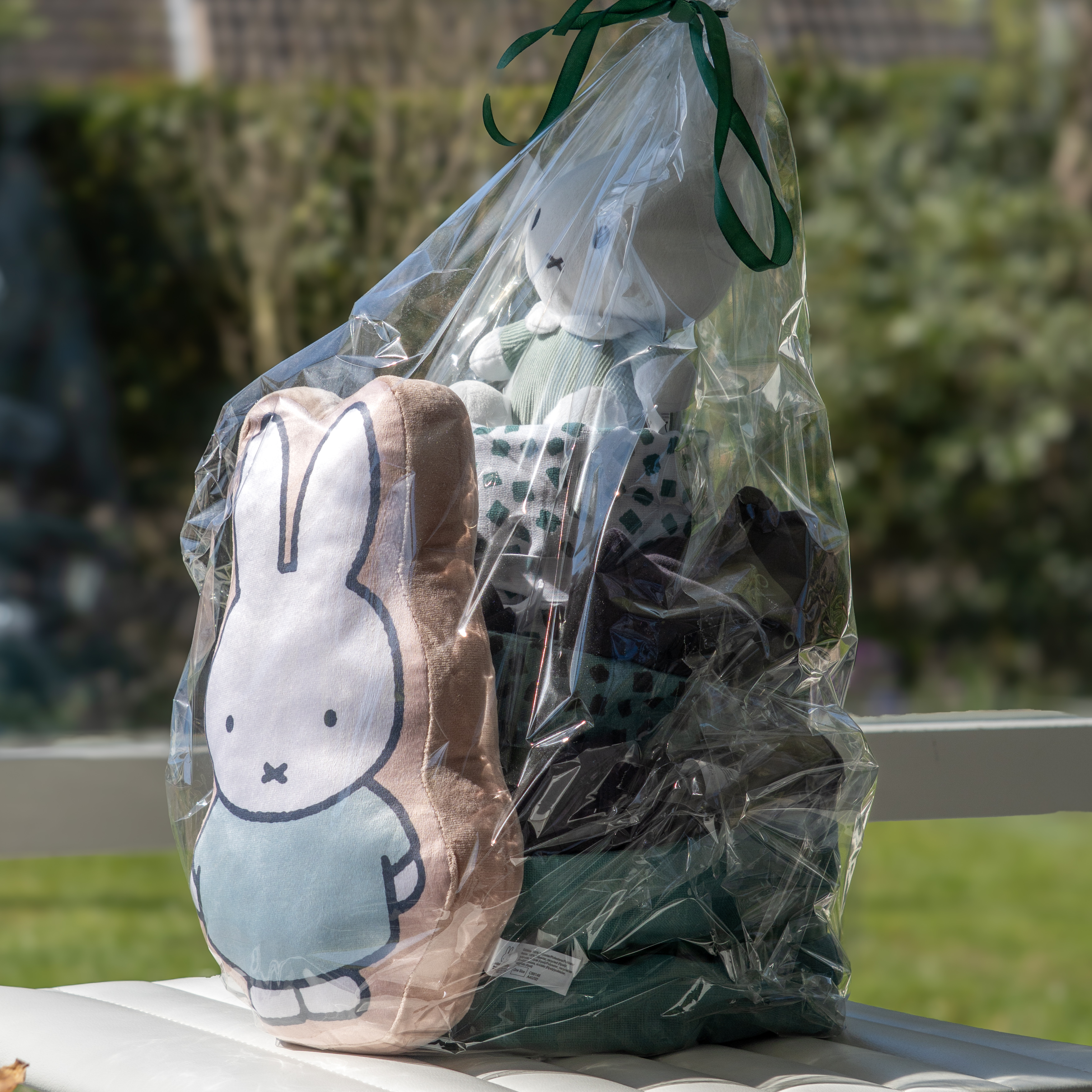 Extra grote XL Nijntje luiertaart met knuffel